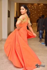 Rashmi Gautam At Next Nuvve Movie Audio Launch